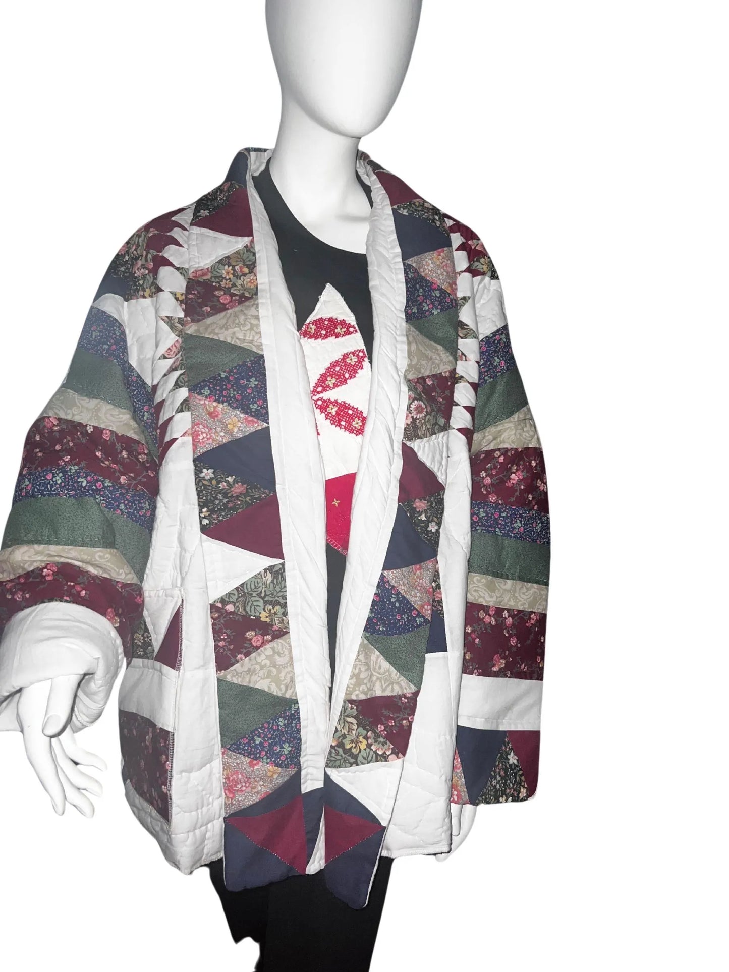 PLUS Vintage Handmade Star Burst Lone Star Theme Quilt Coat Jacket in Cream Cranberry and Forrest Green Quilt Fits Large XL 1X 2X 3X