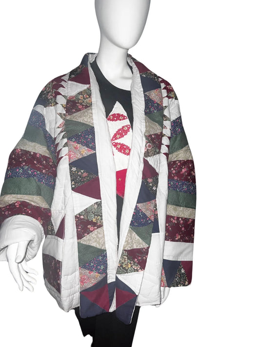 PLUS Vintage Handmade Star Burst Lone Star Theme Quilt Coat Jacket in Cream Cranberry and Forrest Green Quilt Fits Large XL 1X 2X 3X