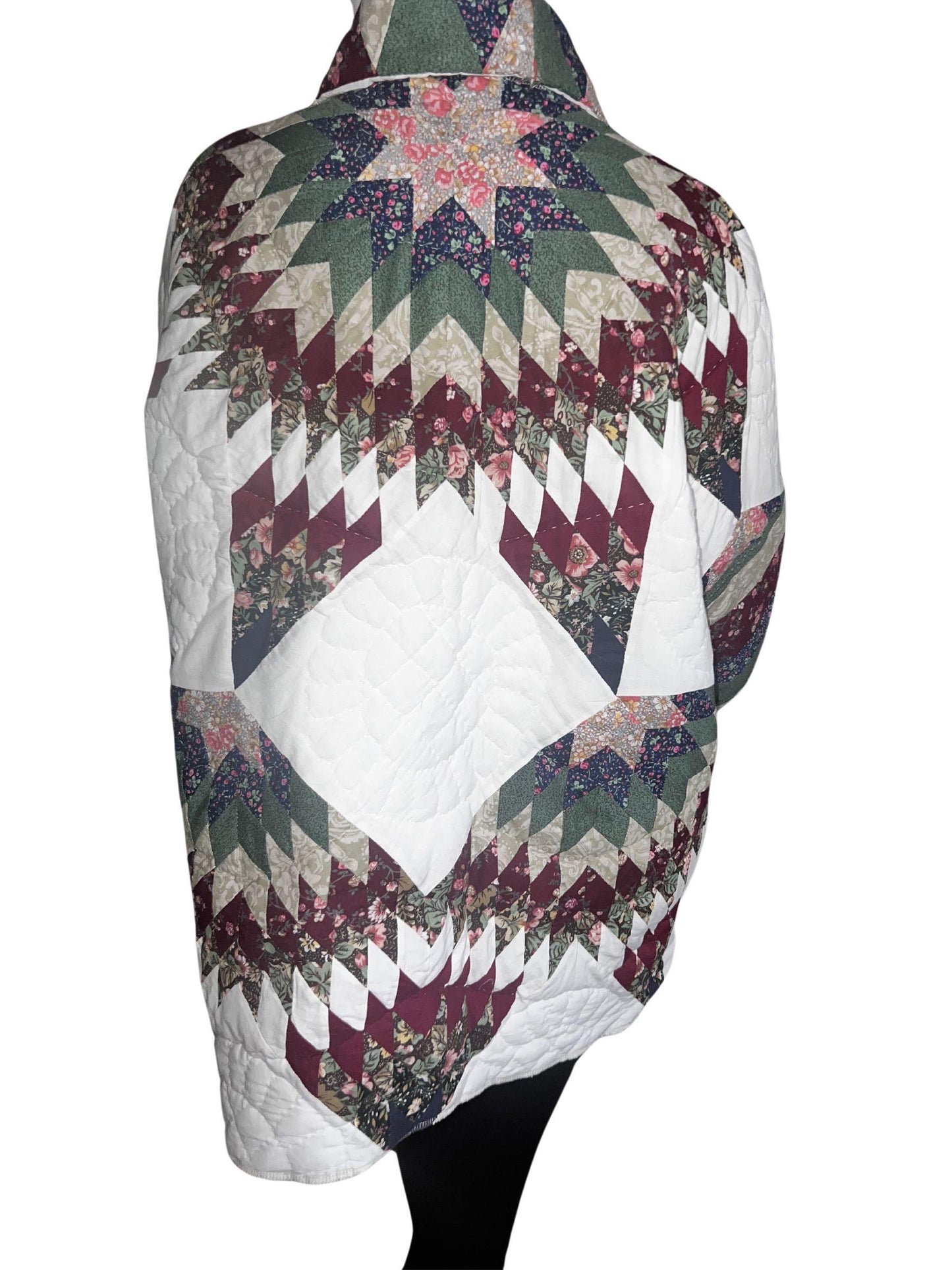 PLUS Vintage Handmade Star Burst Lone Star Theme Quilt Coat Jacket in Cream Cranberry and Forrest Green Quilt Fits Large XL 1X 2X 3X