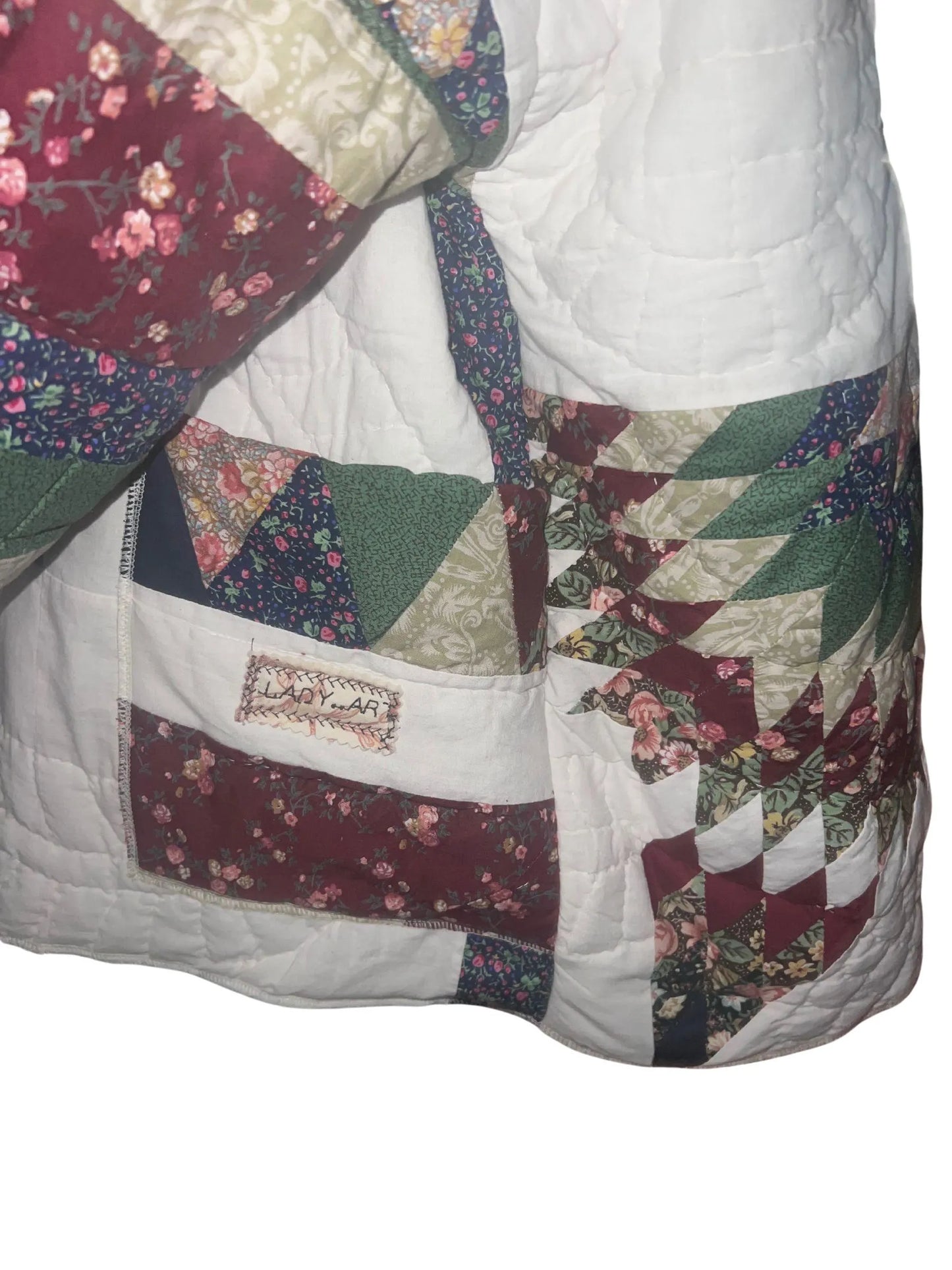 PLUS Vintage Handmade Star Burst Lone Star Theme Quilt Coat Jacket in Cream Cranberry and Forrest Green Quilt Fits Large XL 1X 2X 3X