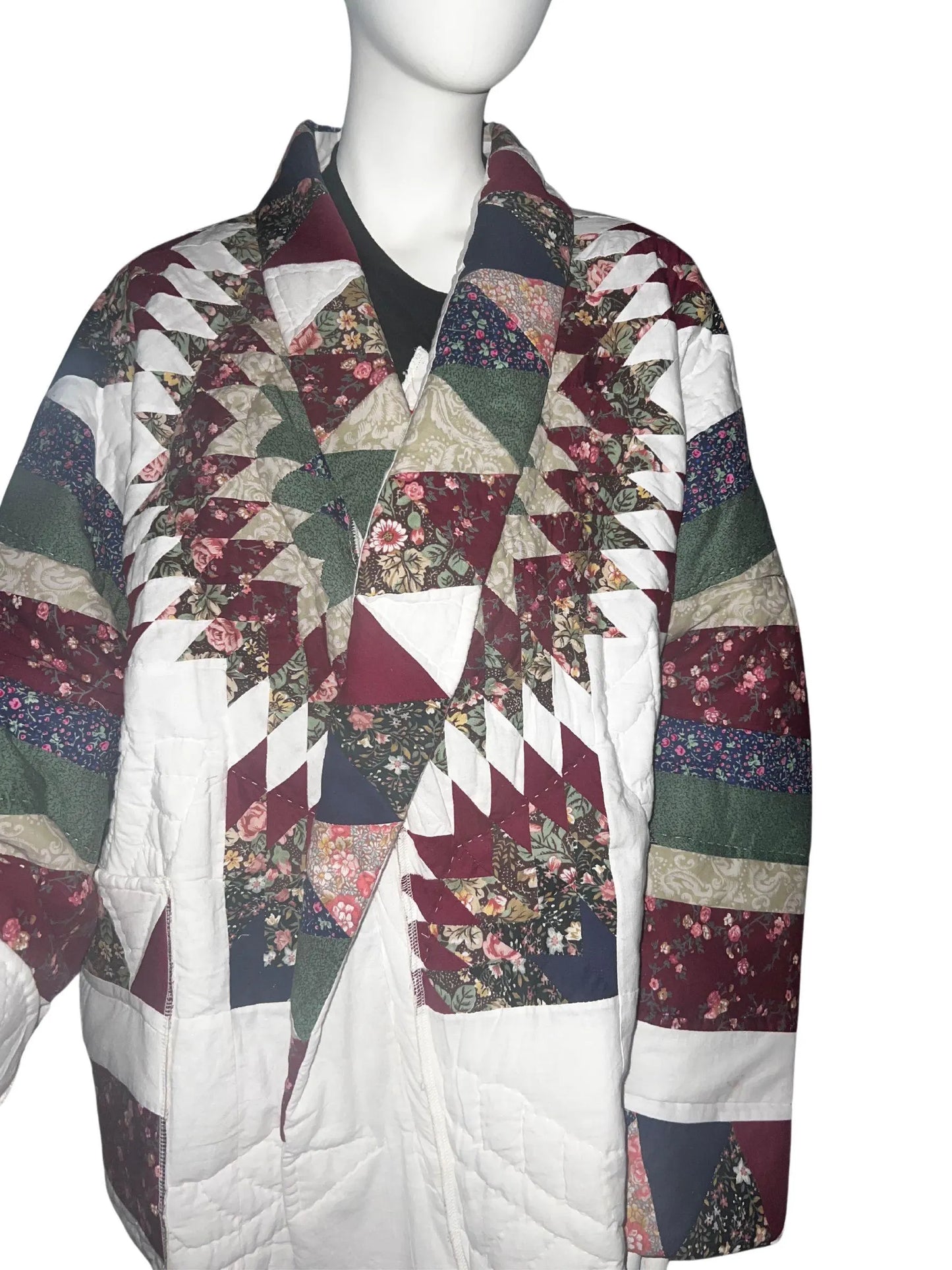 PLUS Vintage Handmade Star Burst Lone Star Theme Quilt Coat Jacket in Cream Cranberry and Forrest Green Quilt Fits Large XL 1X 2X 3X