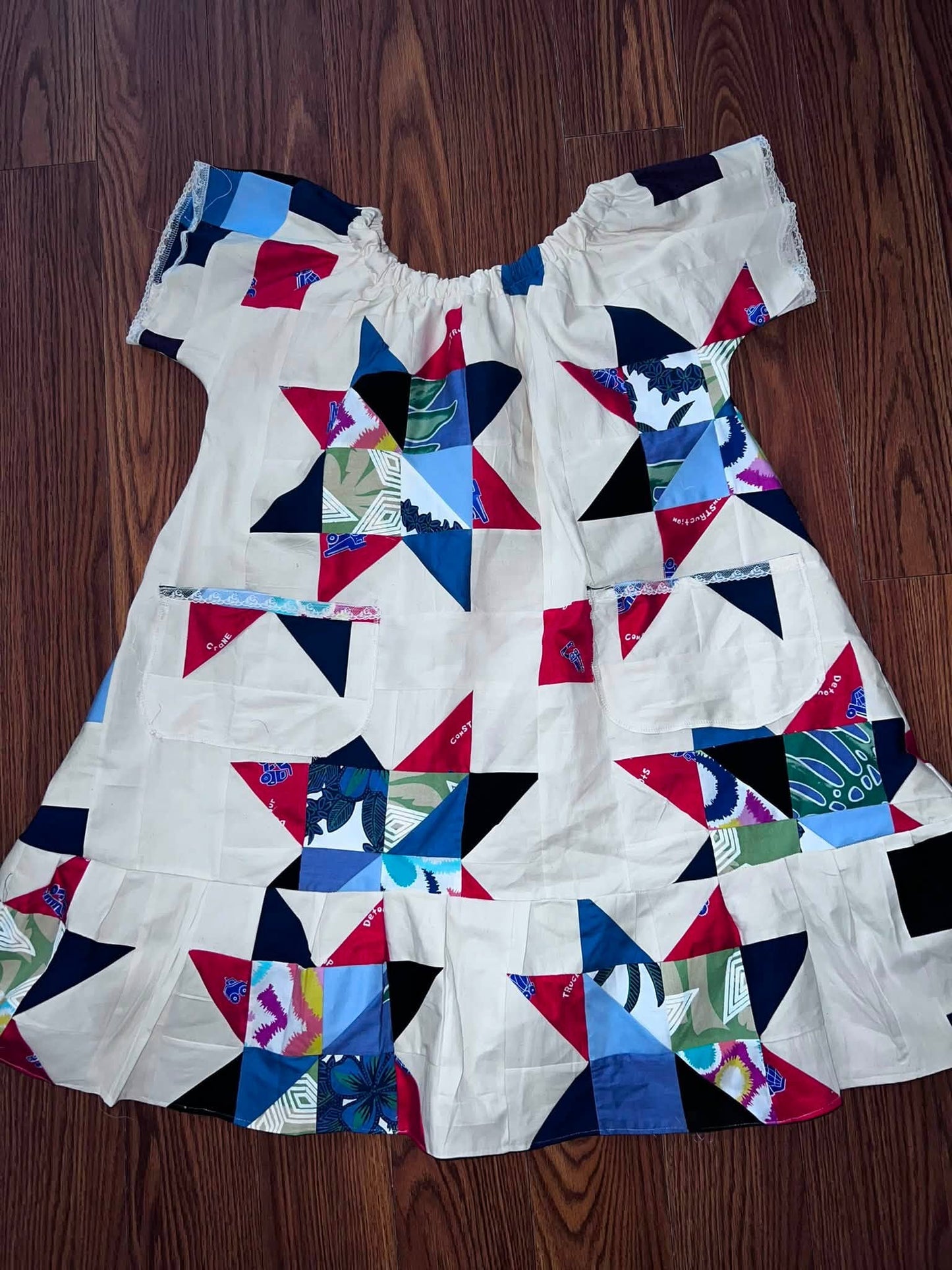 Red White & Cream Large Star Peasant BabyDoll Dress Large X-Large